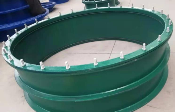 柔性防水套管沿下層流動的原因是什么 柔性防水套管沿下層流動的原因是什么