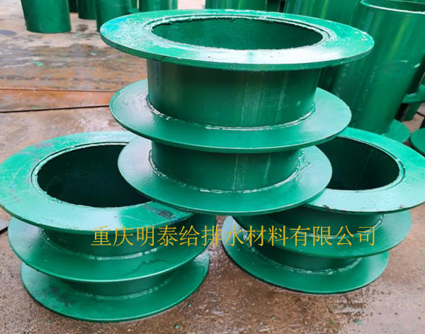 柔性防水套管的型號是根據使用的地方和要求來決定 柔性防水套管的型號是根據使用的地方和要求來決定